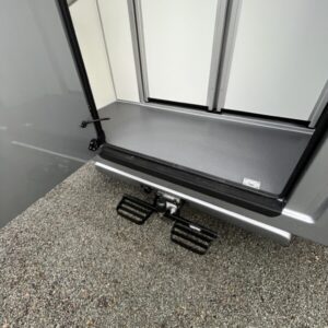 AKX Stallion double cabine 5 places
